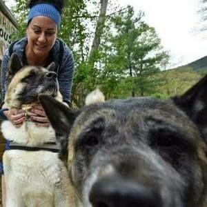 Meet your Posher, April